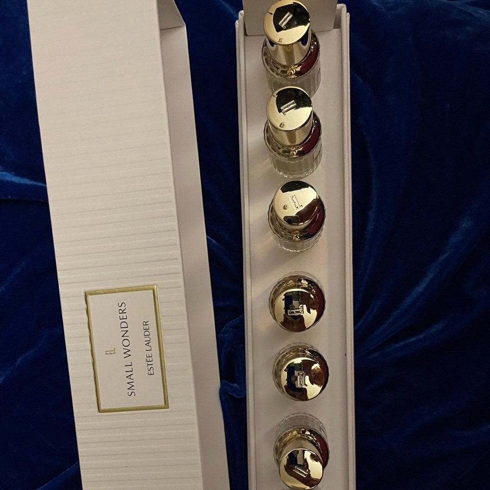 Estée Lauder Small Wonders set of 8 fragrances (new)